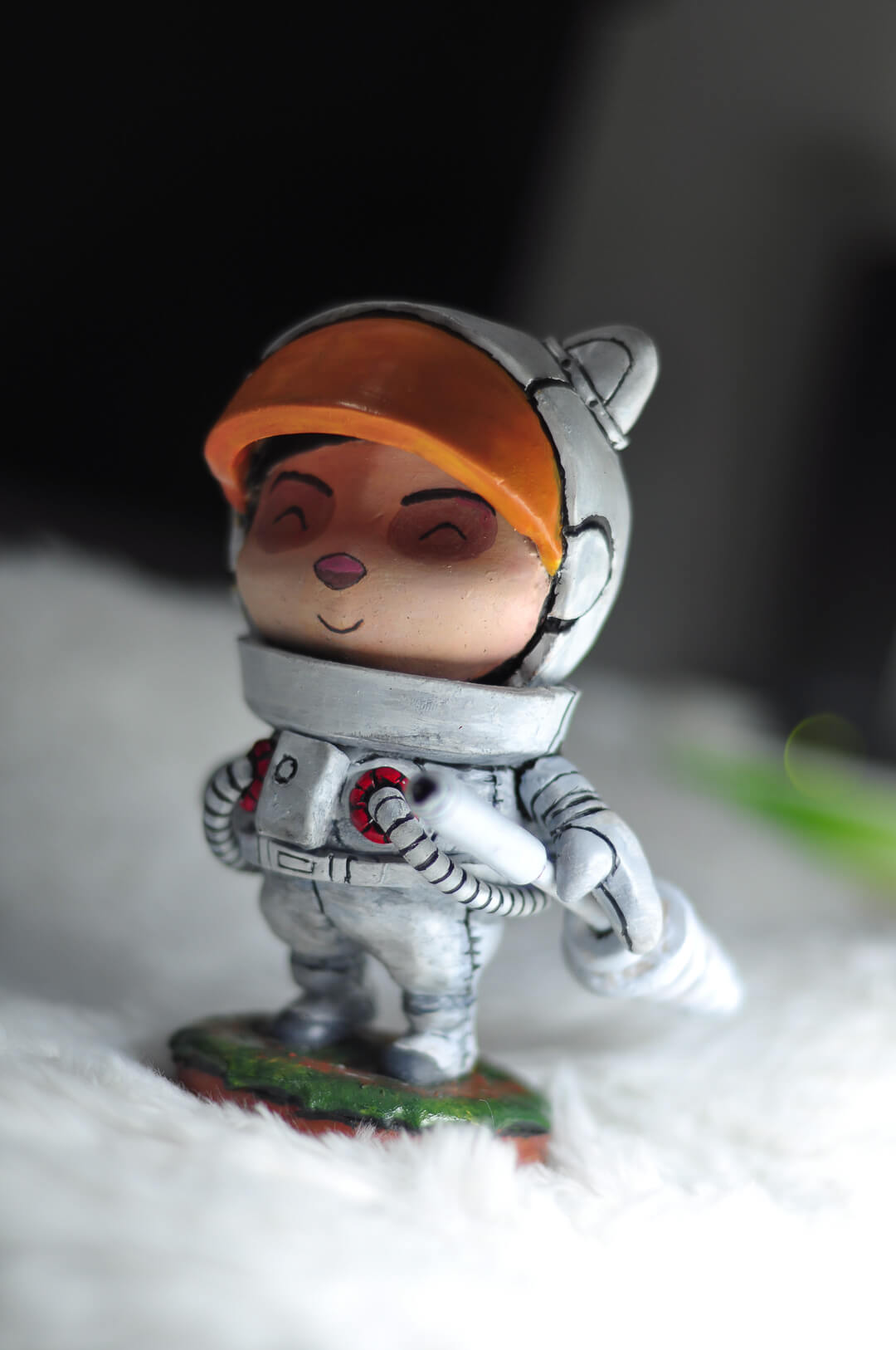 astronaut teemo sculpture